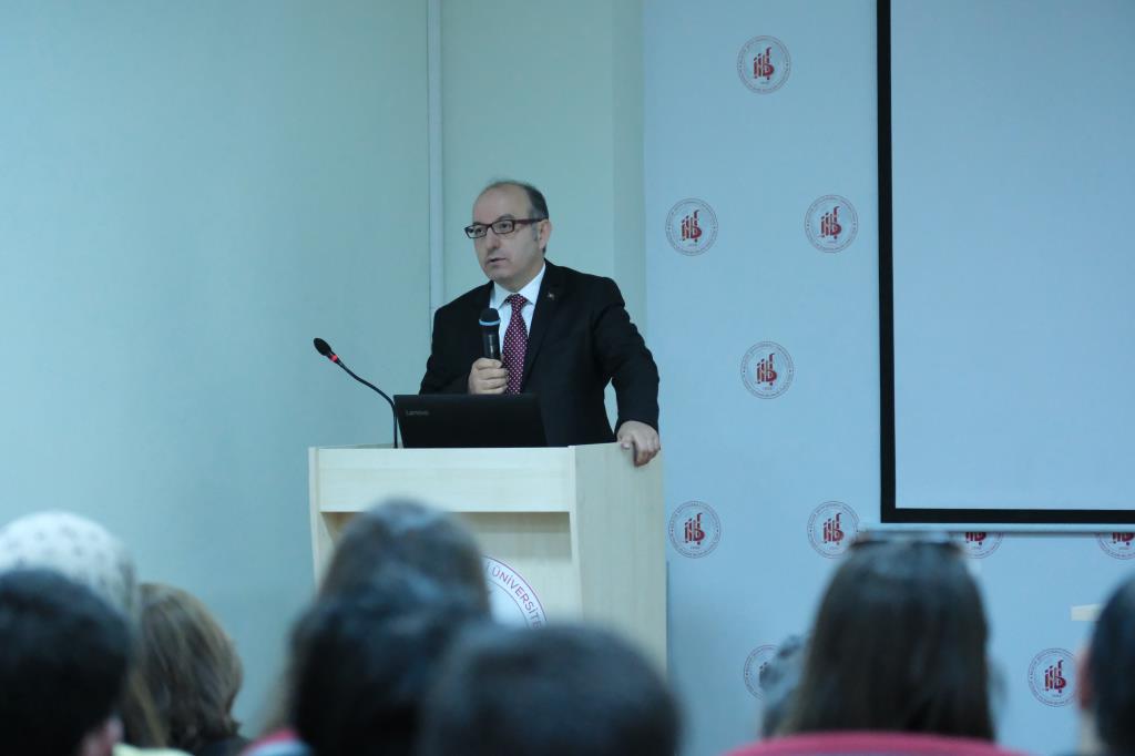bf-mezunlari-ile-kariyer-gunleri-etkinligi-basladi3.jpg