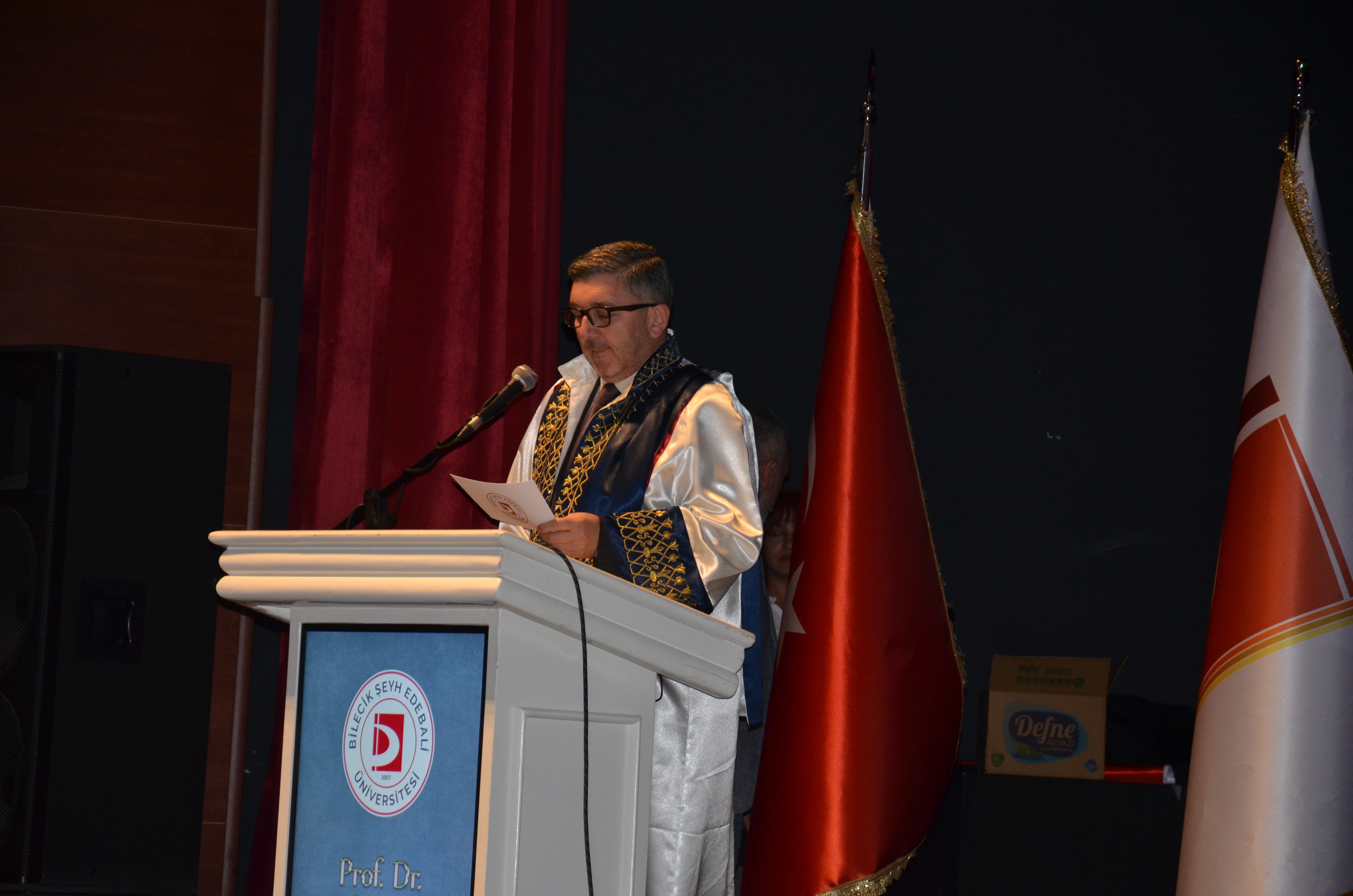 bseude-beyaz-onluk-giyme-toreni-gerceklestirildi-7.jpg
