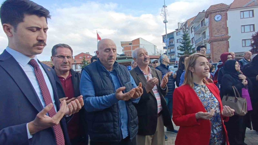Hacı Adayları Kutsal Yolculuğa Çıktı
