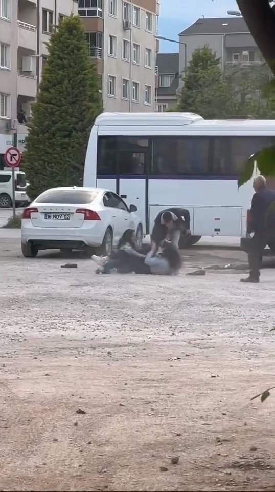 İki Genç Kızın Kavgası Kamerada