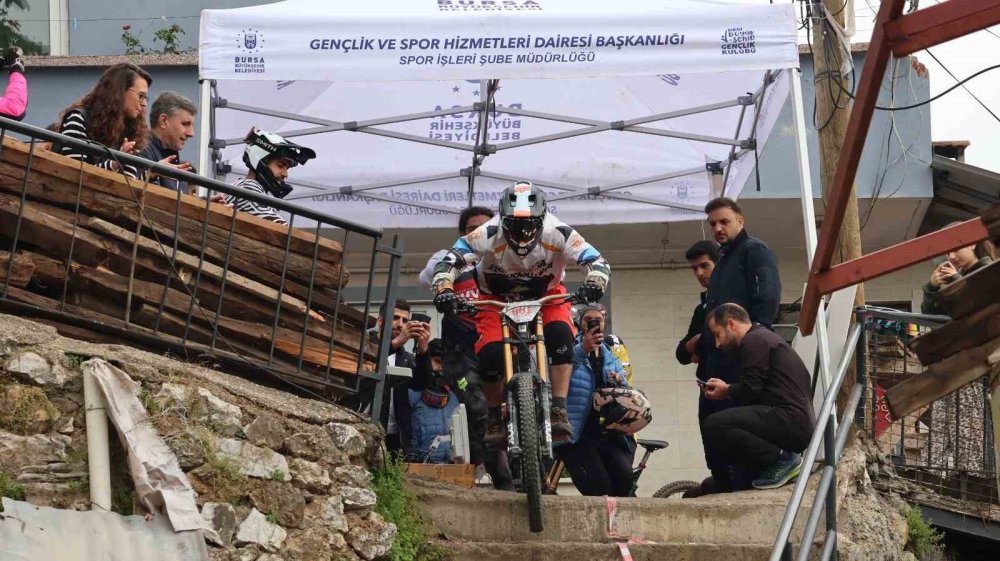 İzleyenlerin Yüreği Ağzına Geldi