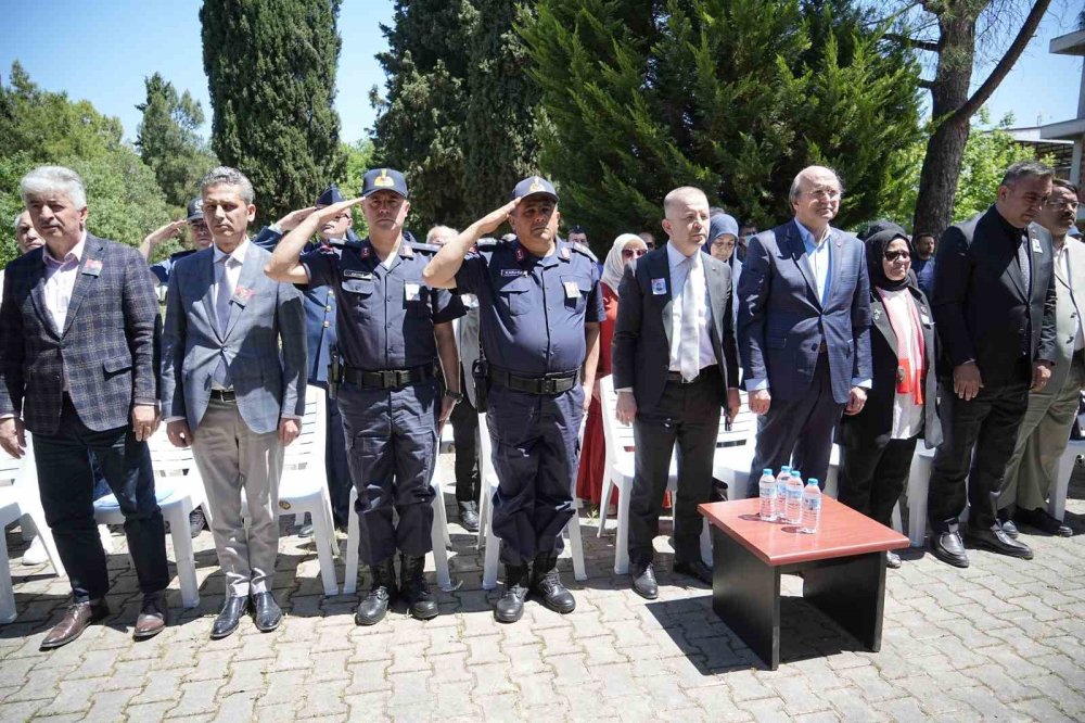 Şehidinin Adının Verildiği Okul Öğrencilerinden Şehide Vefa