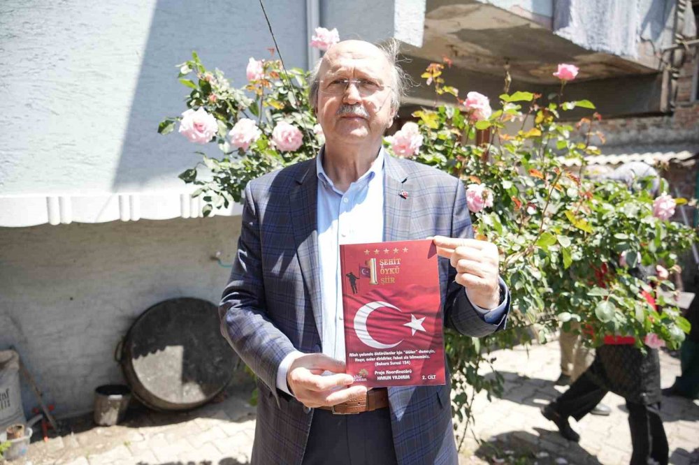 Şehidinin Adının Verildiği Okul Öğrencilerinden Şehide Vefa