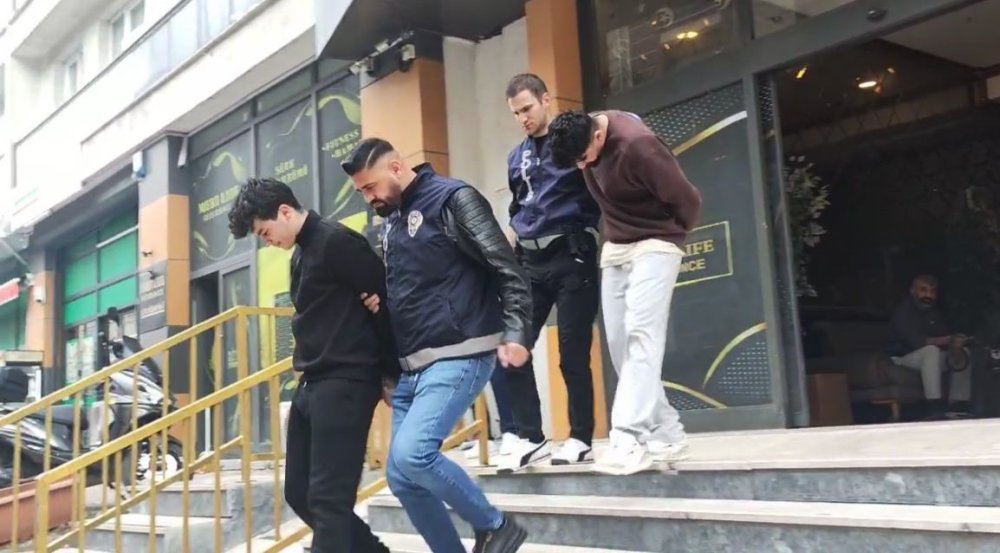 Dolandırıcı Şebekesi Çökertildi!