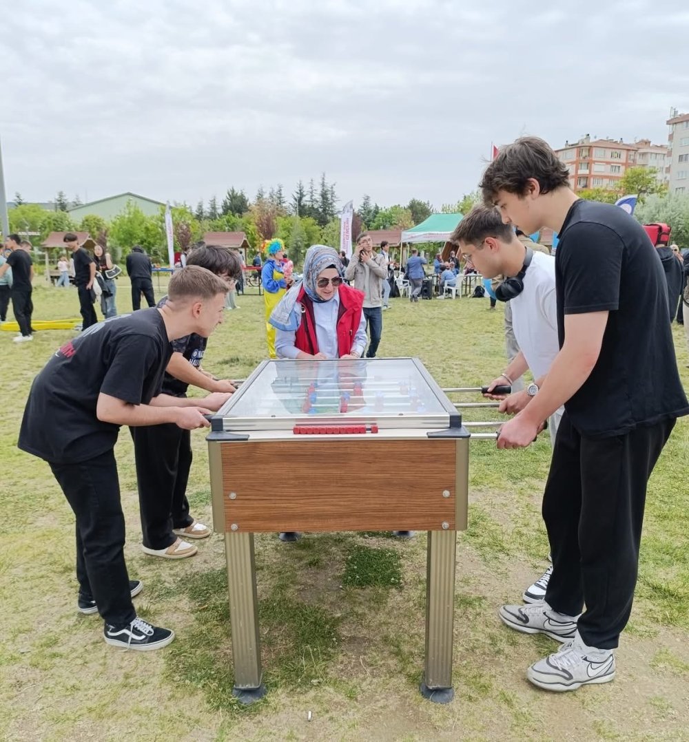 Gençlik Haftası Şölenle Kutlandı