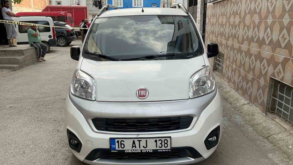 Husumetlisine Pusu Kurup 5 El Ateş Etti