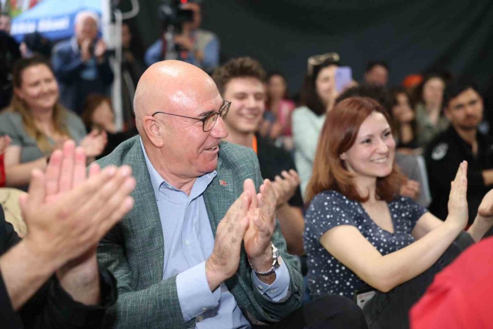 3D Gençlik Festivali'nde gençler belediye başkanlarıyla buluştu