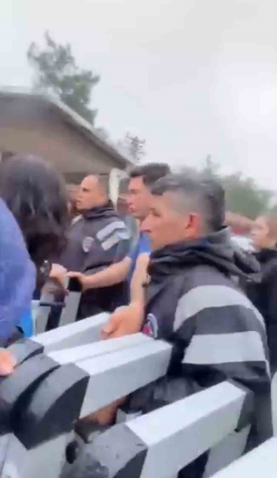 Hayvan Barınağında Gergin Anlar Yaşandı