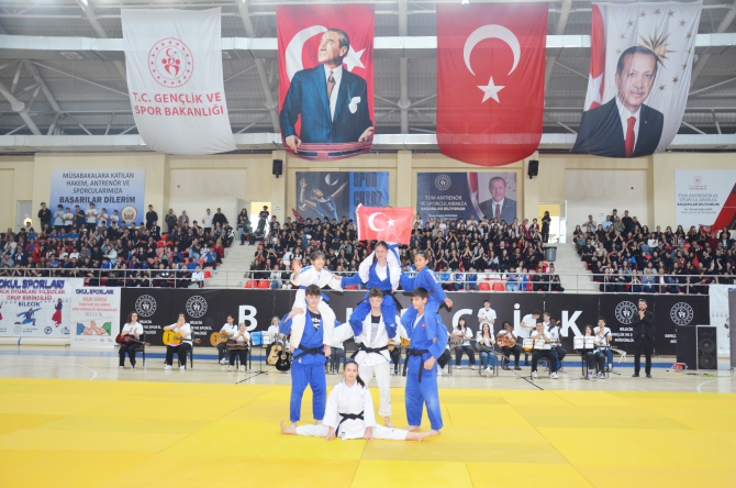 19-mayis-coskuyla-kutlandi5.jpg