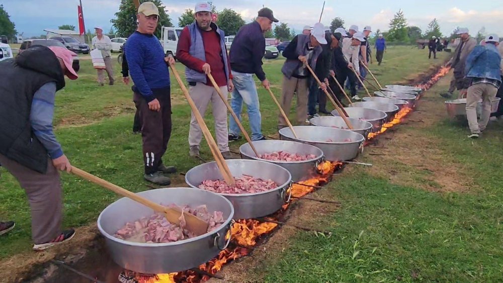 80 Yıllık Geleneği Devam Ettirdiler