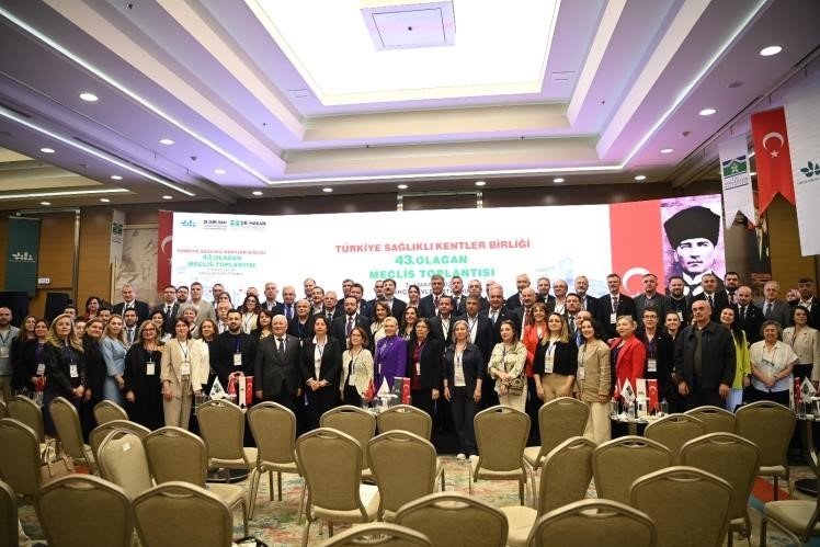 Başkan Tekin, Türkiye Sağlıklı Kentler Birliği Encümen Üyeliğine Seçildi