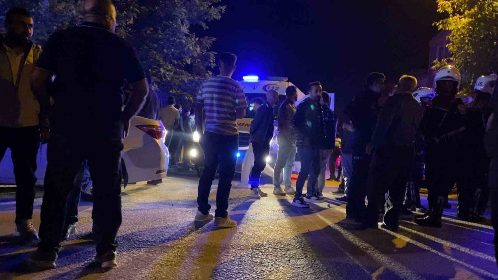 Çocukların Kavgasına Aileler De Karıştı 2 Kişi Yaralandı