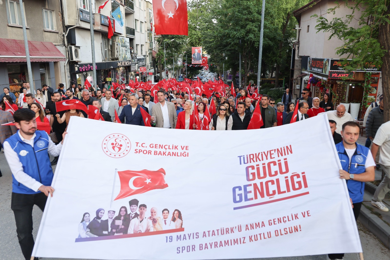 genclik2.jpg