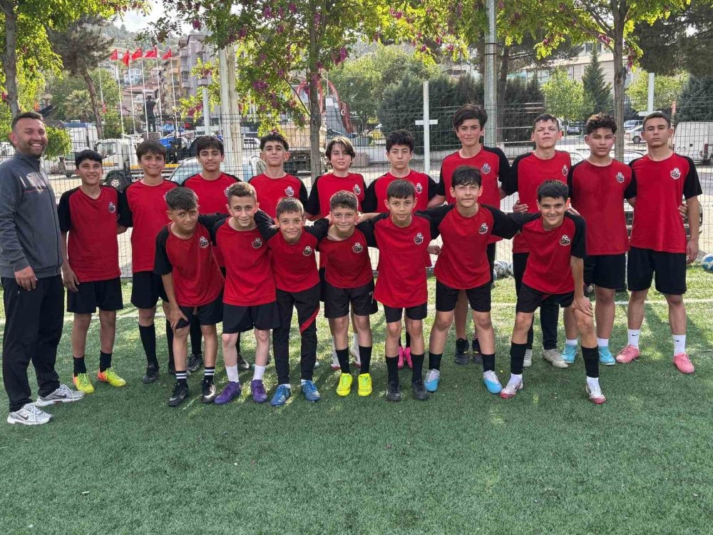 Futbol Akademi U-13 Futbol Takımı Lige Hazır