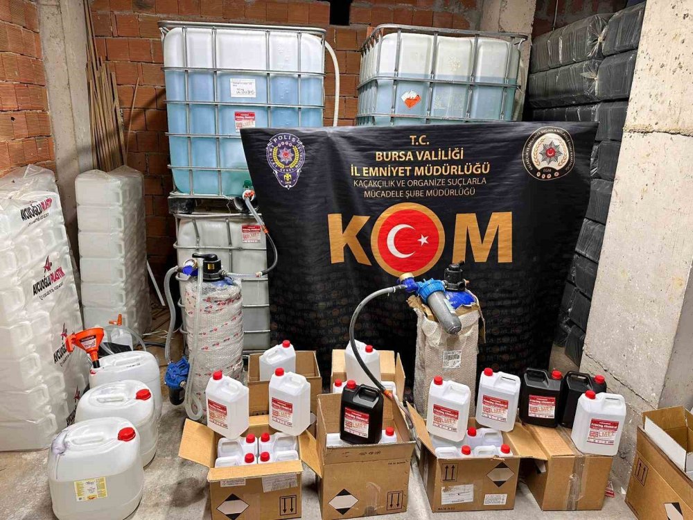 Milyonlarca Makaron Ve Binlerce Litre Etil Alkol Ele Geçirildi