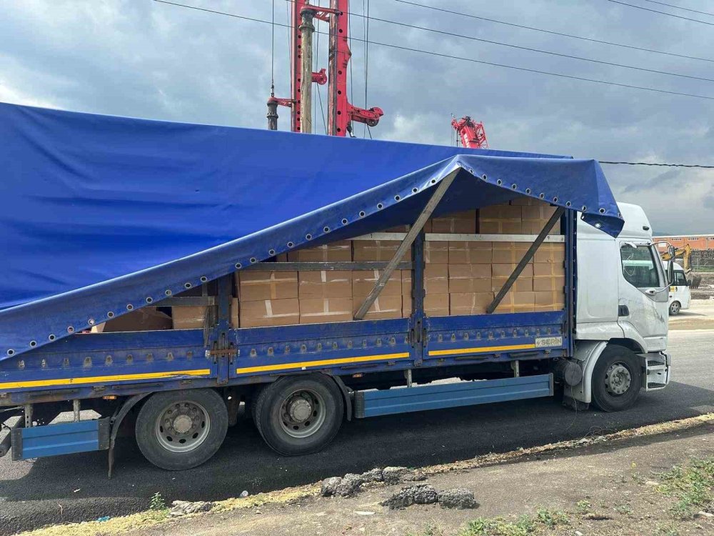 Milyonlarca Makaron Ve Binlerce Litre Etil Alkol Ele Geçirildi
