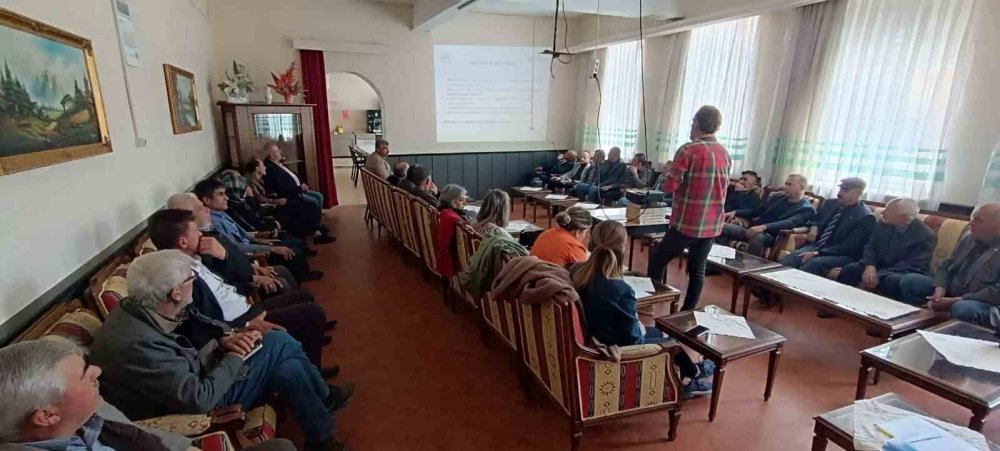 Pazaryeri’nde Muhtarlara Yönelik Hizmet İçi Eğitim Programı Düzenlendi