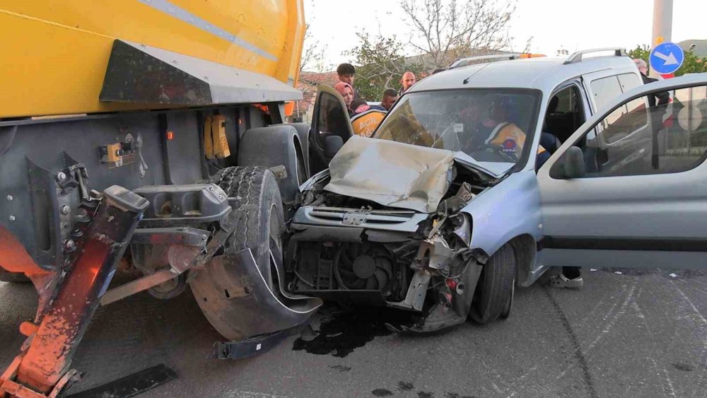 Trafik kazasında 5 kişi yaralandı