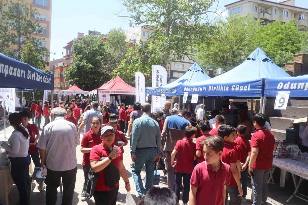 Türk Silahlı Kuvvetlerini Güçlendirme Vakfı Hayır Panayırı Düzenledi