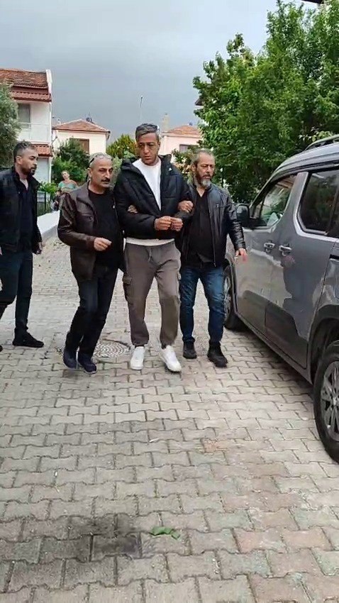 37 Yıl 4 Ay Hapis Cezasıyla Aranan Şüpheli, Tatilde Yakalandı