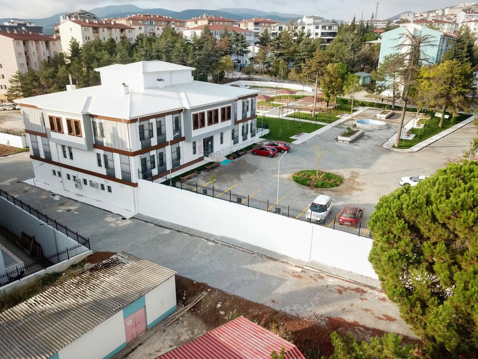 6-ayda-12-bine-yakin-basvuru.jpg