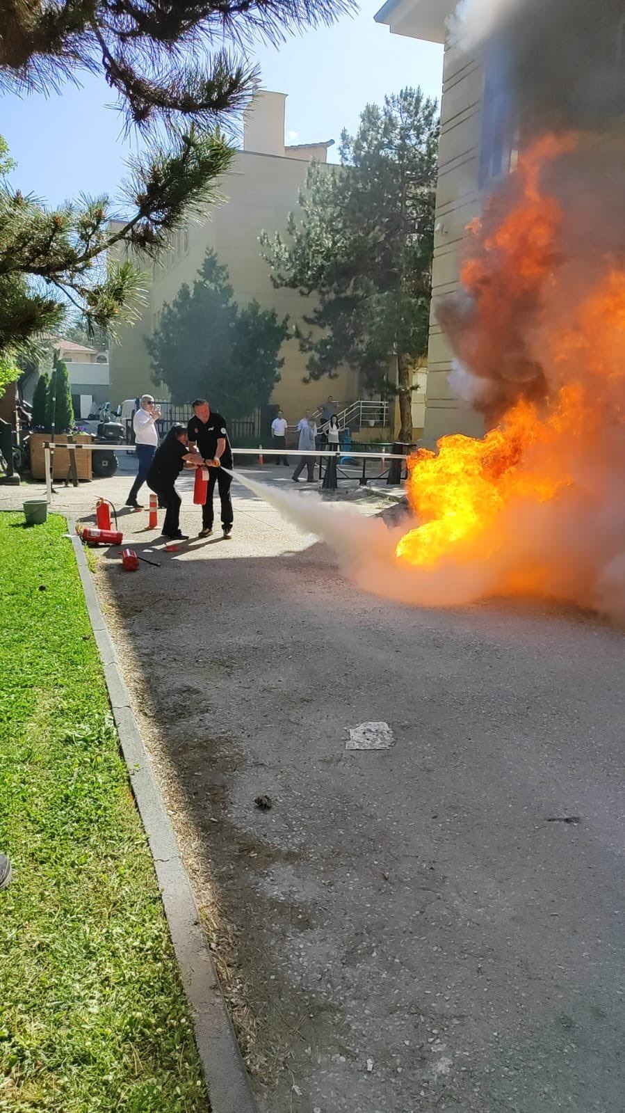 Valilik Personeline Yangın Farkındalık Eğitimi Verildi