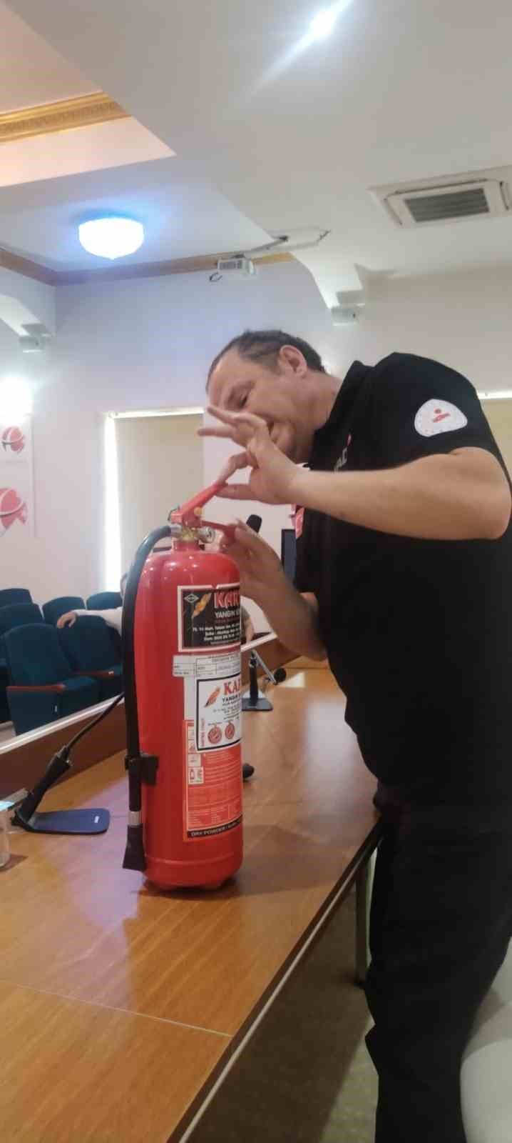 Valilik Personeline Yangın Farkındalık Eğitimi Verildi