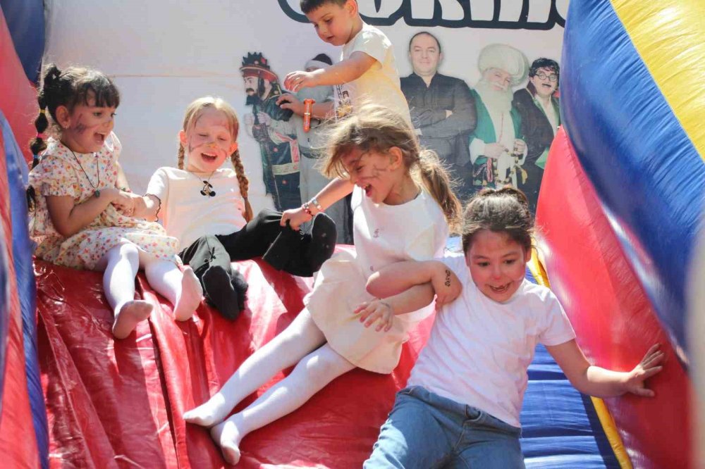 4-6 Yaş Kur’an Kursu Öğrencilerine Şenlik Gibi Mezuniyet