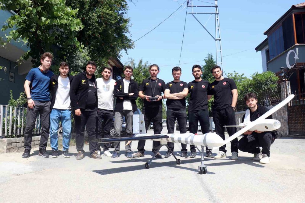 Düğün Konvoyunun Önünü İnsansız Hava Aracı İle Kestiler