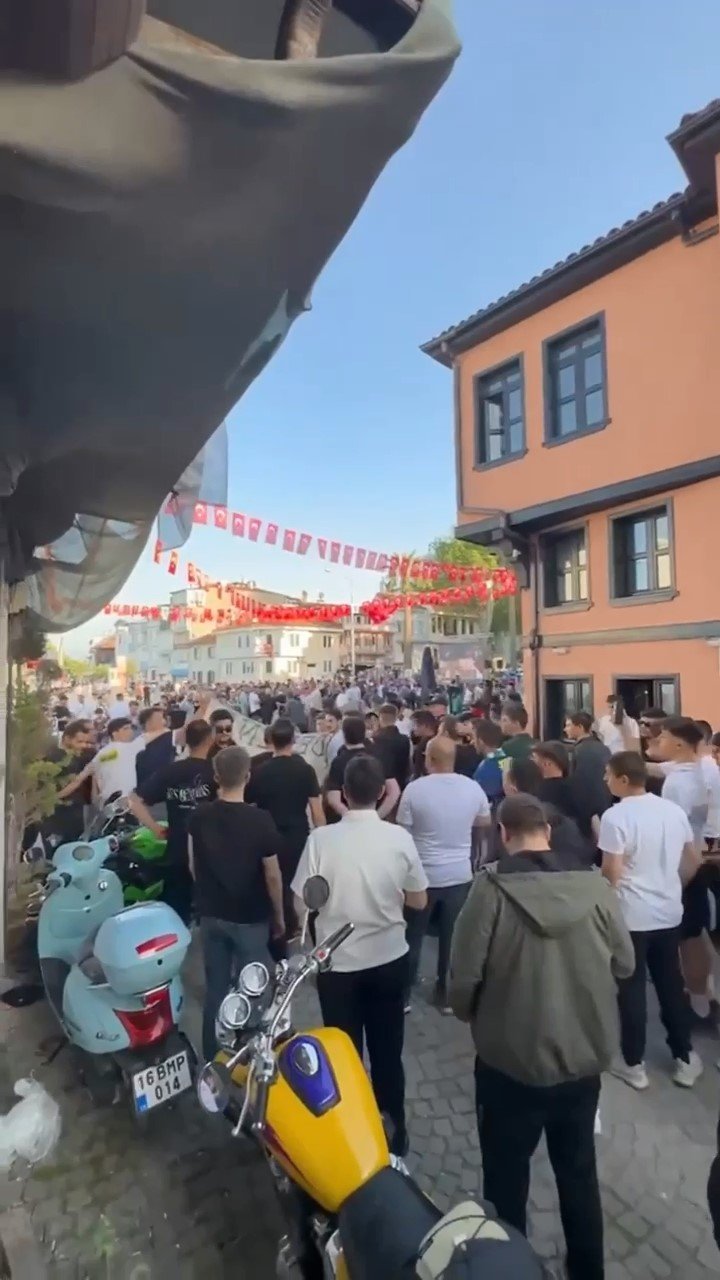 Taraftarlardan Mudanya Belediye Başkanı’na Tepki