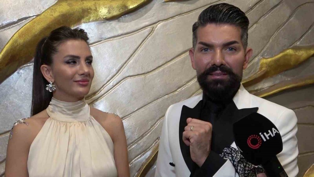 Ünlü Şarkıcı  3 Farklı Programda Sahne Aldı