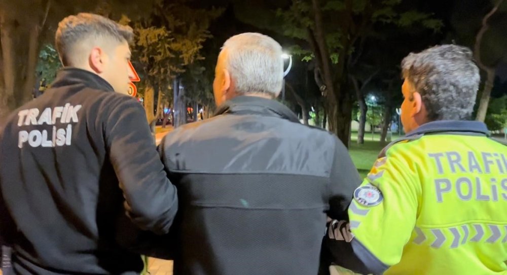 Uygulamayı Görünce Yaya Kaçmayı Denedi