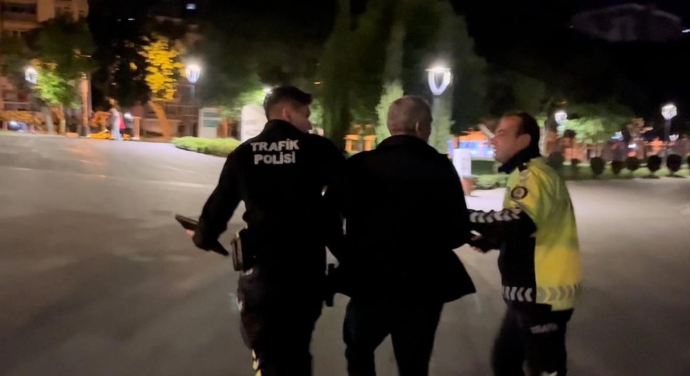 Uygulamayı Görünce Yaya Kaçmayı Denedi