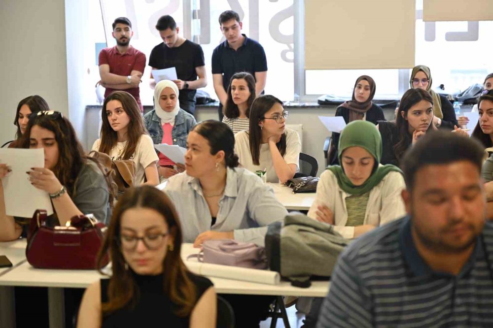 Yaya Ve Çocuk Dostu Sokak Kazandırılıyor