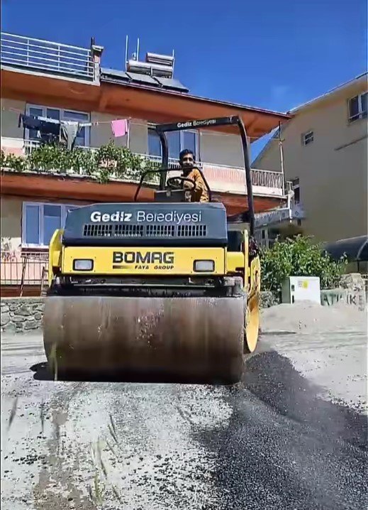 9 Mahallede Asfalt Çalışması Gerçekleştirildi