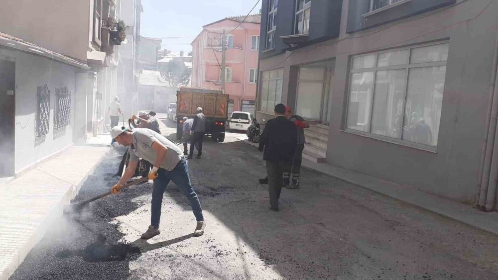 9 Mahallede Asfalt Çalışması Gerçekleştirildi