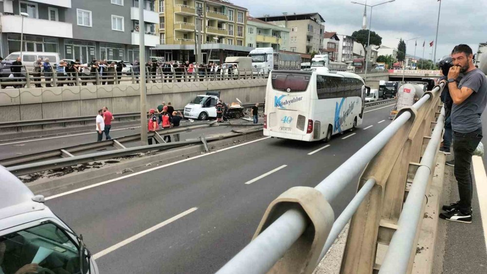 Alt Geçitteki Kazayı Film İzler Gibi İzlediler
