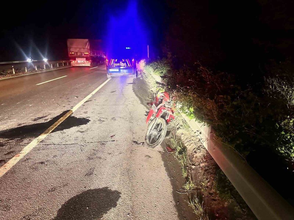 Feci Kaza! Motosiklet Sürücüsü Ağır Yaralandı