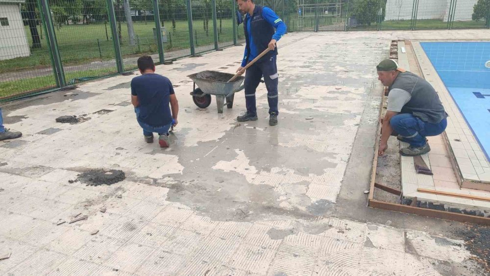 Yüzme Havuzu Yaza Hazırlanıyor