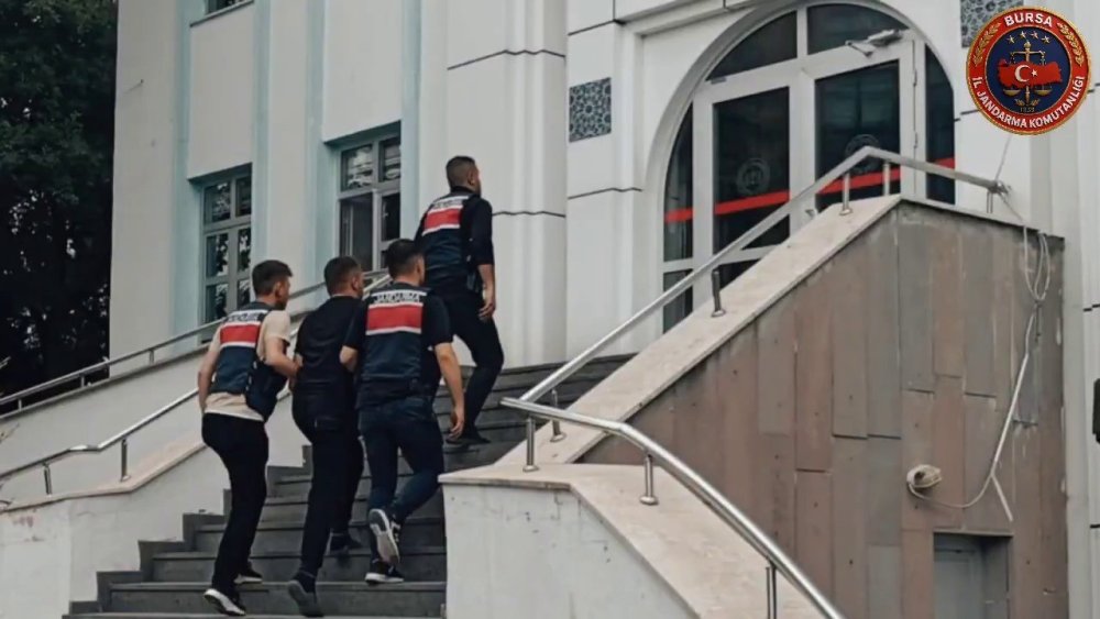 7,5 Yıl Hapisle Aranan Şahıs Kaçtı, Dron İle Takip Edilip Böyle Yakalandı
