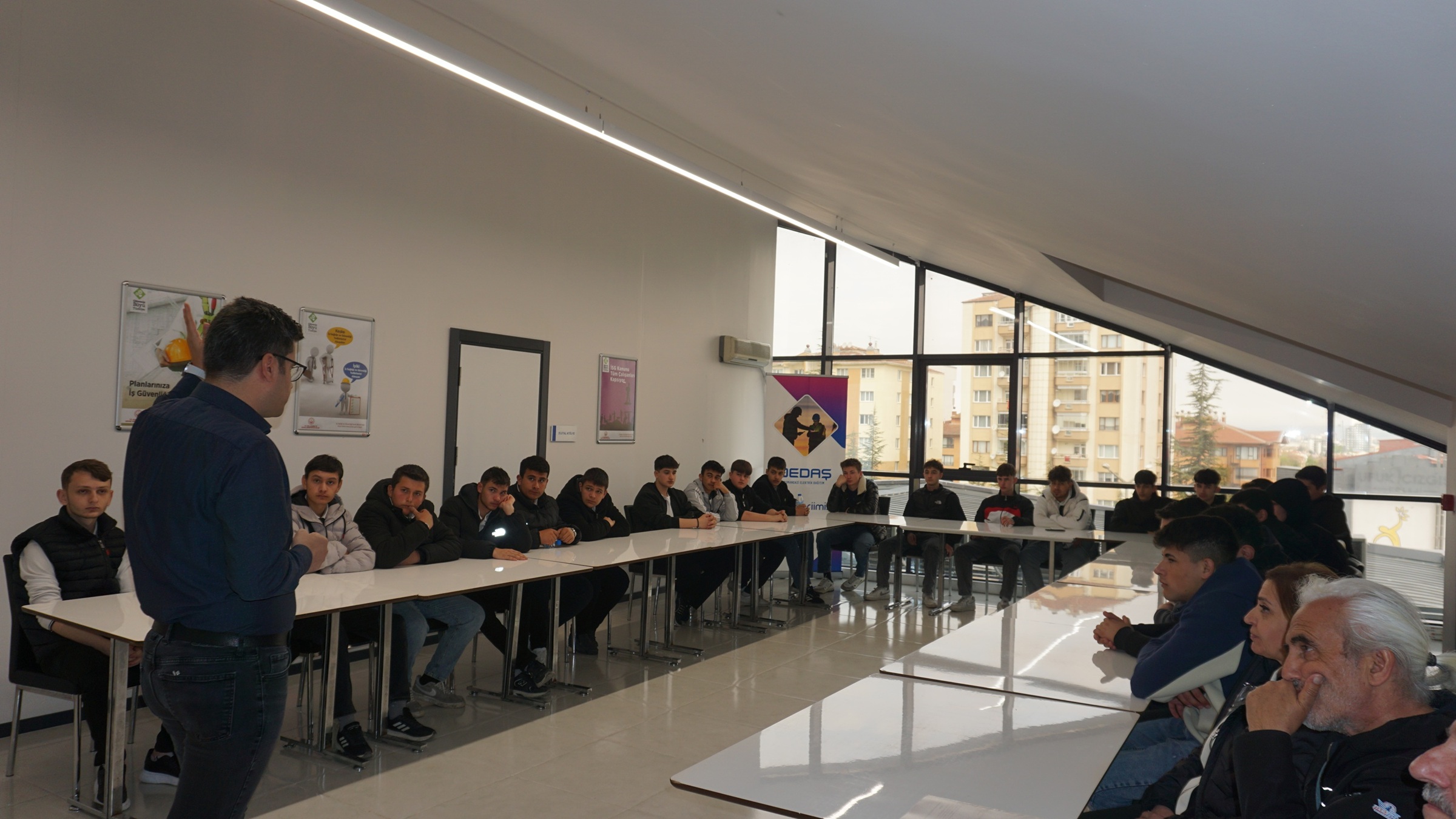 oedas-isg-egitimlerini-dijitallesme-ve-afet-hazirligiyla-guclendiriyor-4.jpg