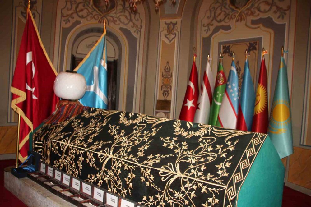 Ertuğrulgazi Türbesi'ni ziyarete Filistin'den geldiler
