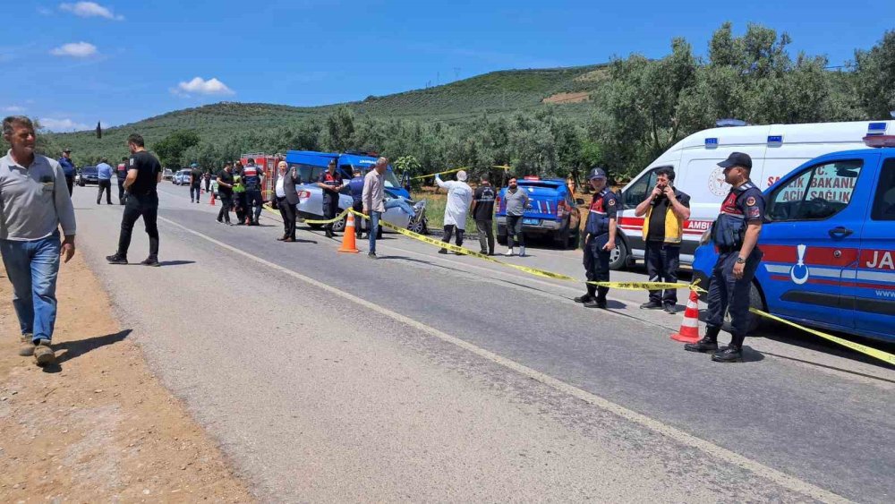 Hatalı Sollama Yapan Otomobil Jandarma Ekibiyle Çarpıştı: 1 Ölü 2 Yaralı