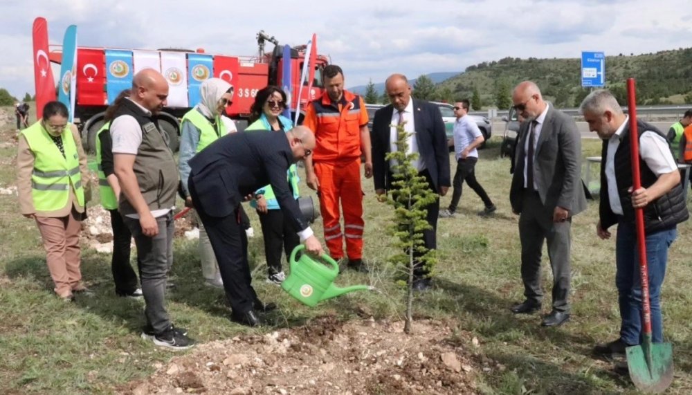 Bin Fidan Toprakla Buluştu, Sanayi İle Doğa El Ele
