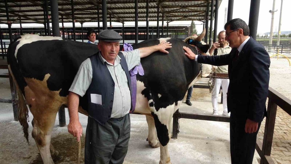 Kurban Pazarı Törenle Açıldı