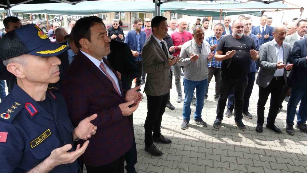 Kurban Pazarı Törenle Açıldı