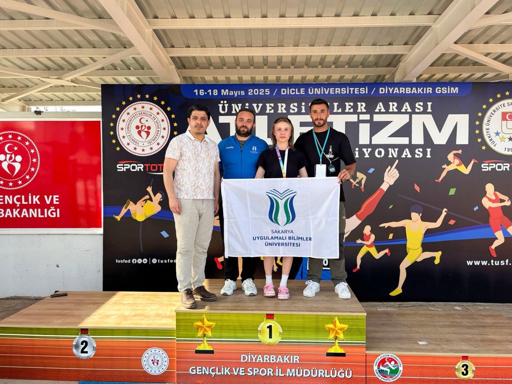 Üniversiteler Arası Atletizm Türkiye Şampiyonası’ndan Madalyalar Ve Kupa İle Döndüler