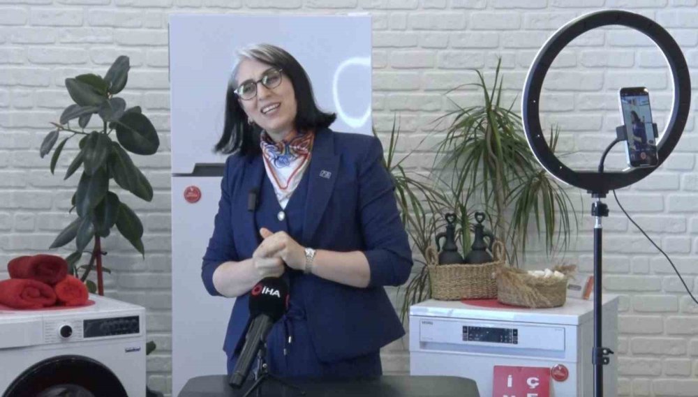 Azmi Sayesinde Önce Patron Ardından Fenomen Oldu
