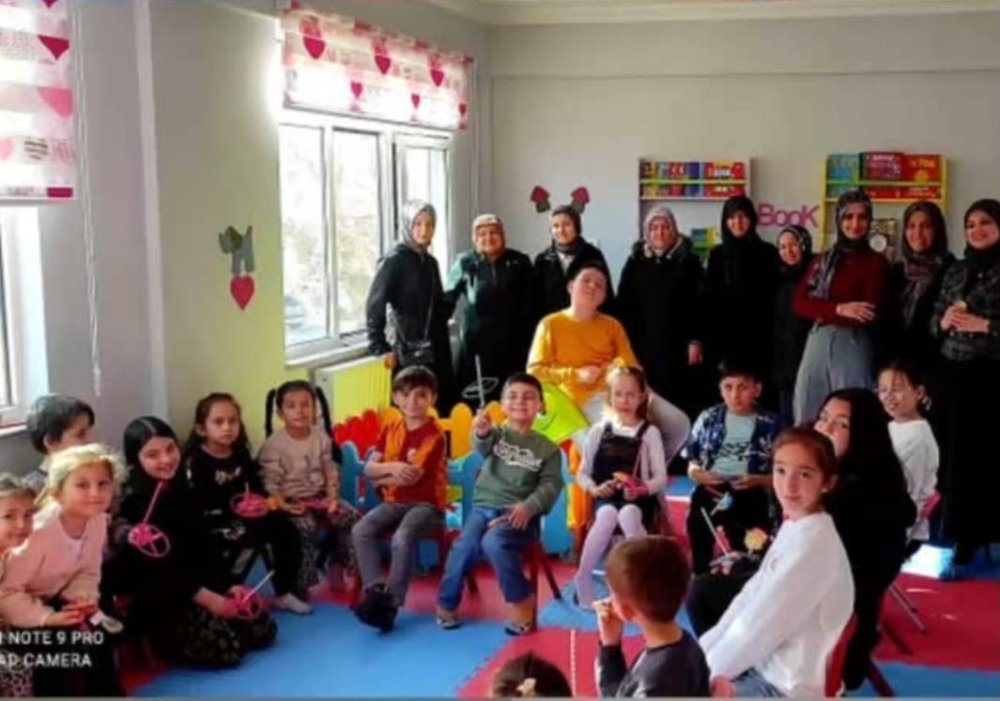 Birsen Öğretmen Gerçekleştirdiği Etkinliklerle Herkesin Takdirini Kazandı