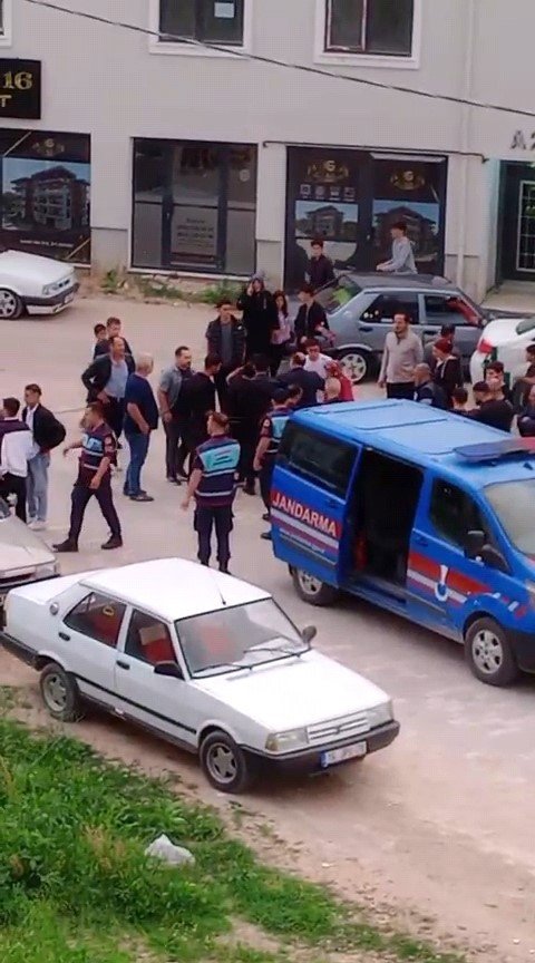 4 Kişinin Yaralandığı Kavgada 1 Kişi Tutuklandı